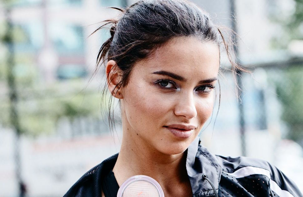 Maquillage Athleisure Chic : le guide des tribunes